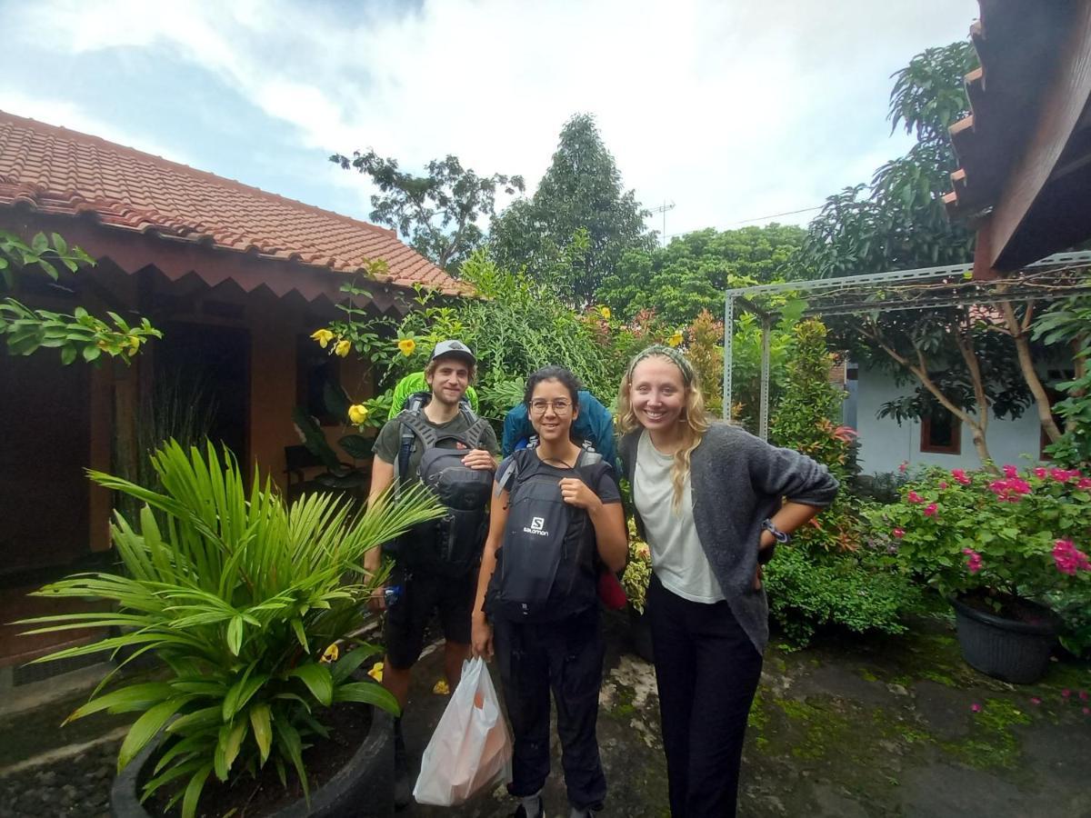 Juda Homestay Banyuwangi  Eksteriør bilde