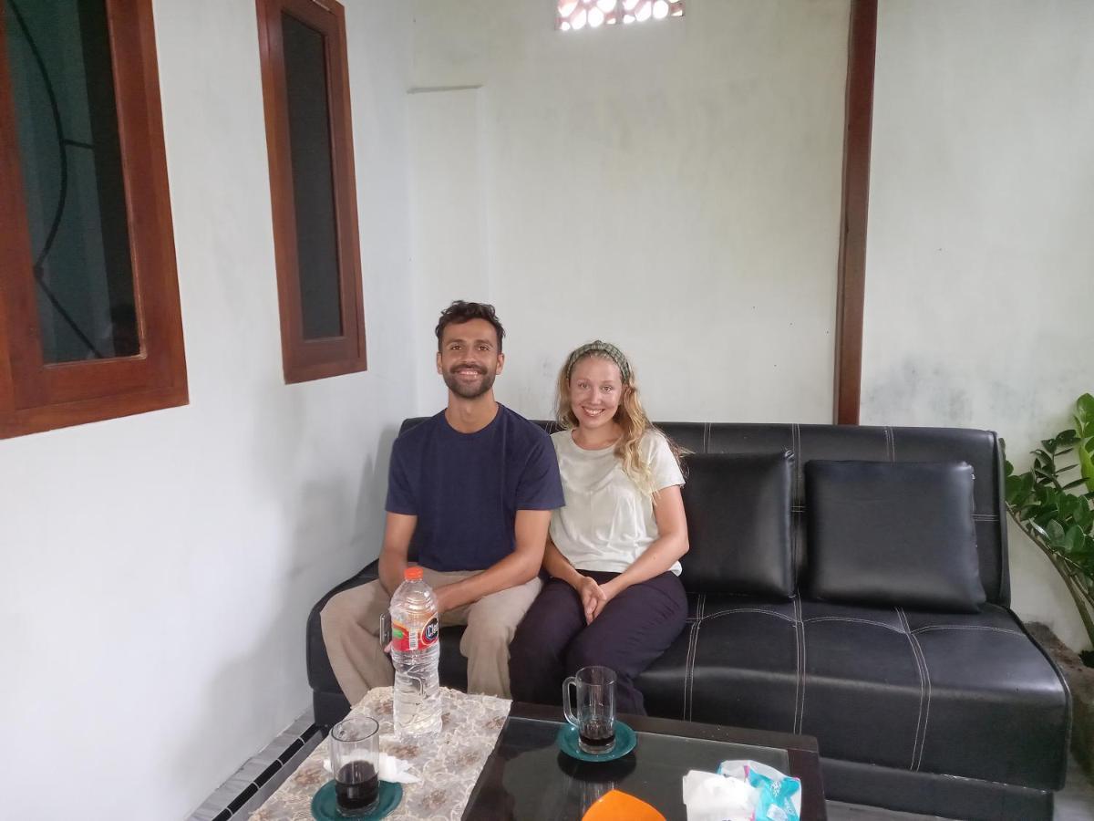 Juda Homestay Banyuwangi  Eksteriør bilde