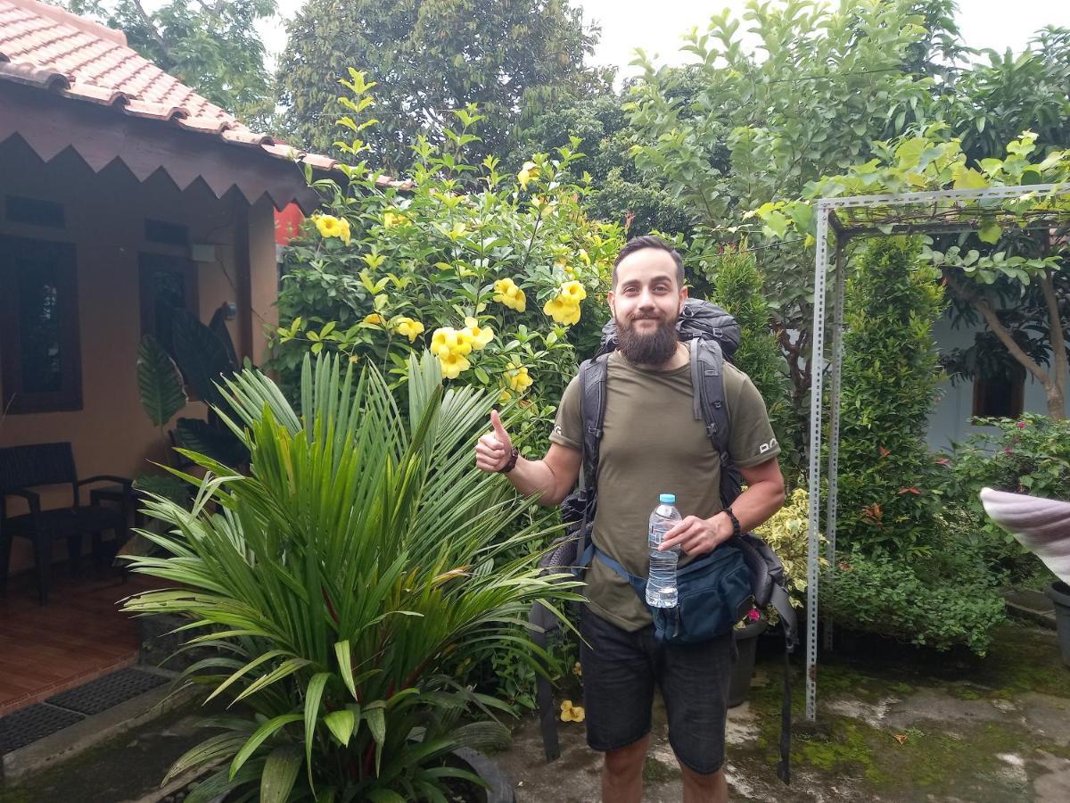 Juda Homestay Banyuwangi  Eksteriør bilde